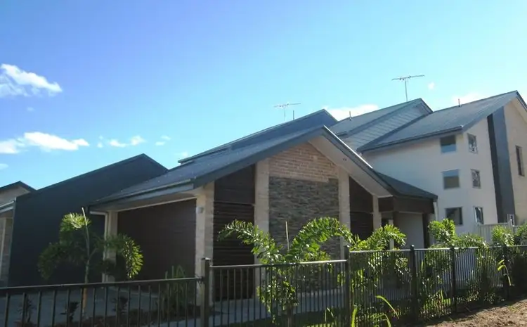 Villa 2 Mooney Crescent (The Vybe), Emerald QLD 4720