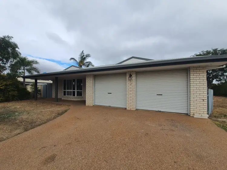 17 Cowan Crescent, Emerald QLD 4720