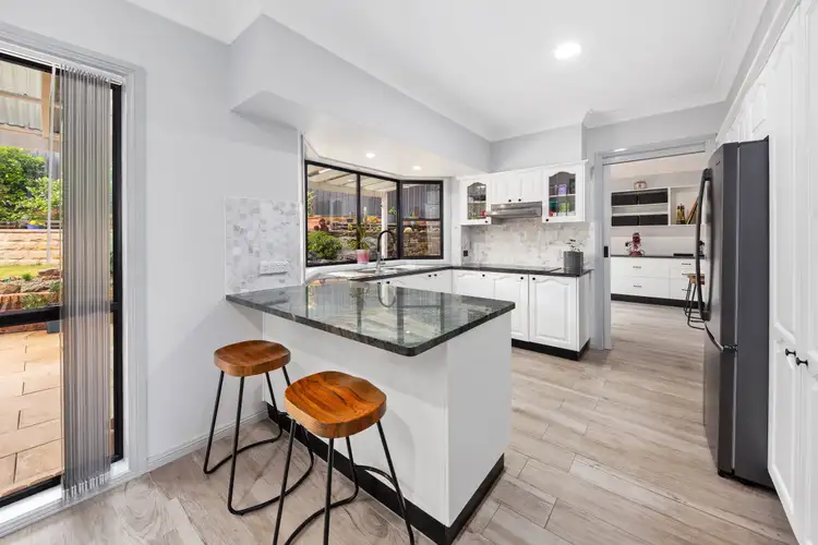 Fifth view of Homely house listing, 2 Stuart Close, Illawong NSW 2234