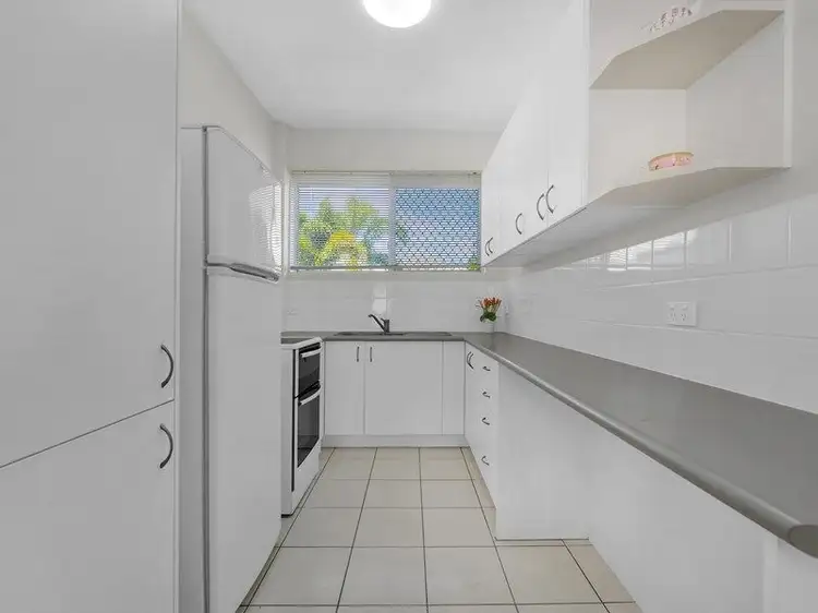 Third view of Homely apartment listing, 5/70 Liverpool Road, Clayfield QLD 4011