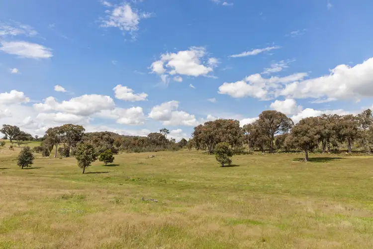 "Reardons Ridge" 10 Reardons Road, Yass NSW 2582