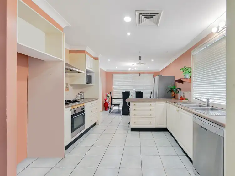 Fifth view of Homely house listing, 31 Rutherglen Drive, St Andrews NSW 2566