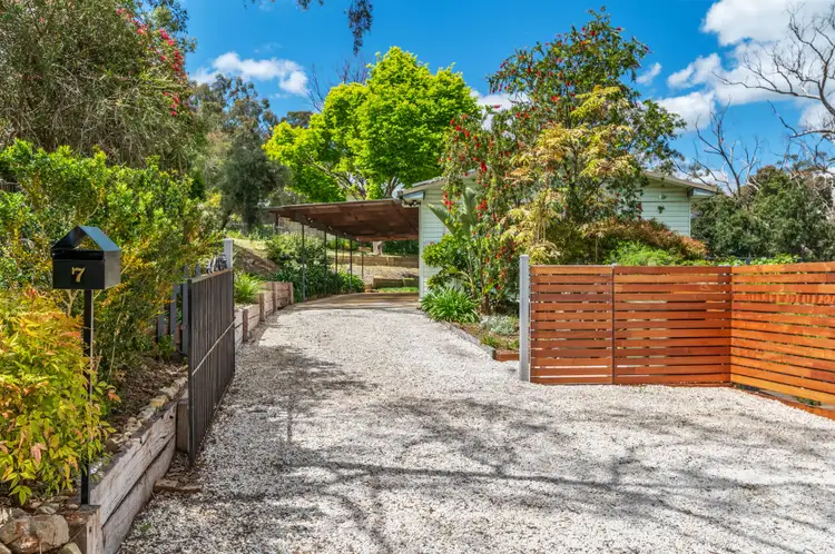 7 Glen Road, Bridgewater SA 5155