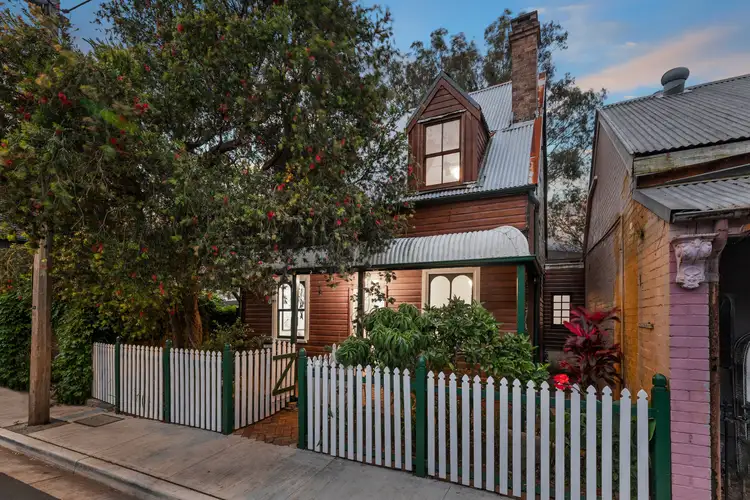 2 Raper Street, Newtown NSW 2042