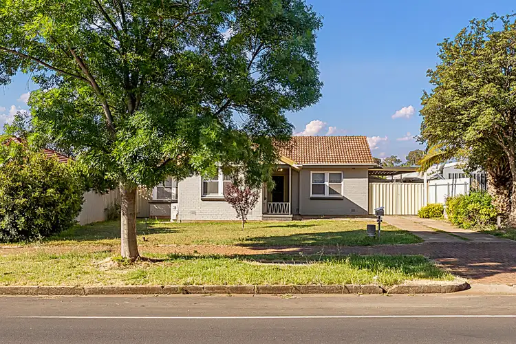 215 Woodford Road, Elizabeth North SA 5113