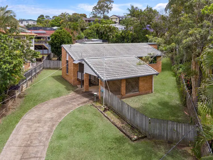 16 Owarra Avenue East, Ferny Hills QLD 4055