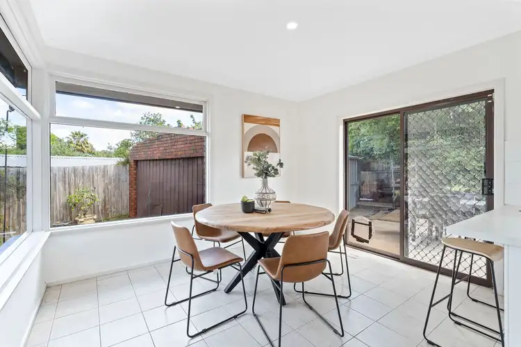 Fifth view of Homely house listing, 2 Omeo Court, Mulgrave VIC 3170