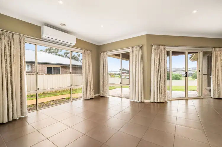 Sixth view of Homely house listing, 16 Robinson Court, Orange NSW 2800