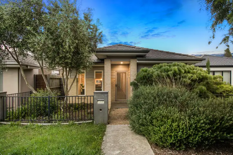 6 Topaz Way, Officer VIC 3809
