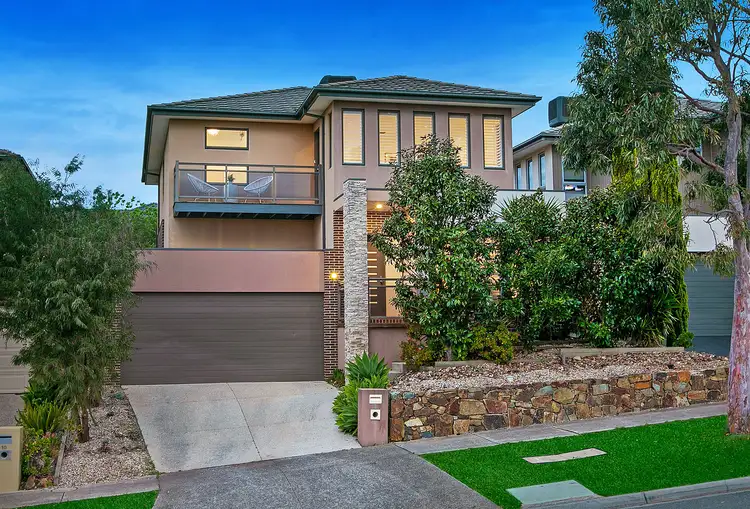 8 Clovemont Way, Bundoora VIC 3083