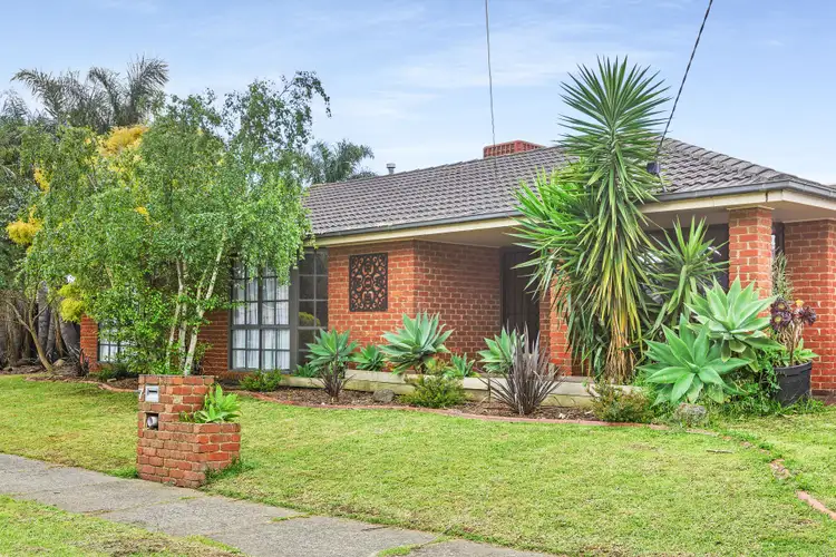 7 Dorchester Crescent, Carrum Downs VIC 3201