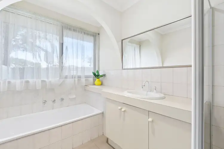 Fifth view of Homely house listing, 7 Dorchester Crescent, Carrum Downs VIC 3201