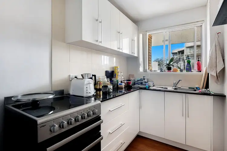 Fifth view of Homely unit listing, 8/168 Hedges Avenue, Mermaid Beach QLD 4218