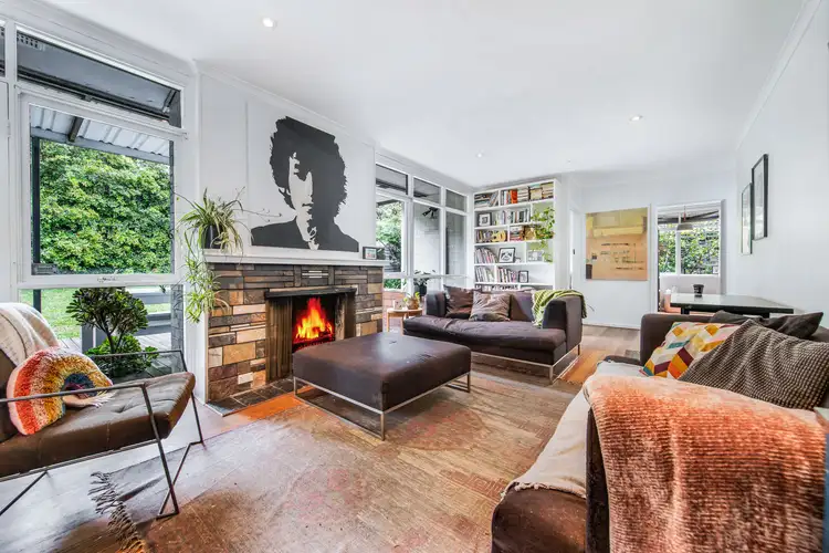 Main view of Homely unit listing, 1/37 Lemana Crescent, Mount Waverley VIC 3149
