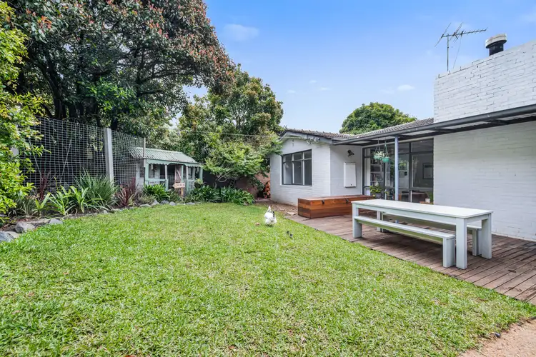 Second view of Homely unit listing, 1/37 Lemana Crescent, Mount Waverley VIC 3149