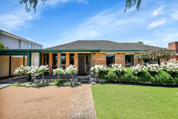 6 Waldron Street