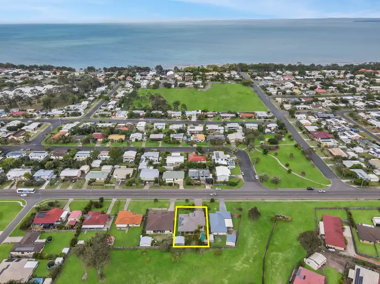 16 Murphy Street, Point Vernon QLD 4655