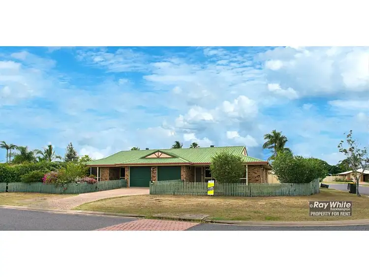 2/1 Mungarra Drive, Kawana QLD 4701