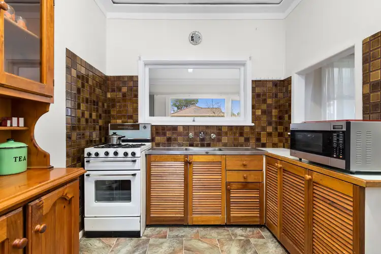 Seventh view of Homely house listing, 2 Tyrone Avenue, Forestville NSW 2087