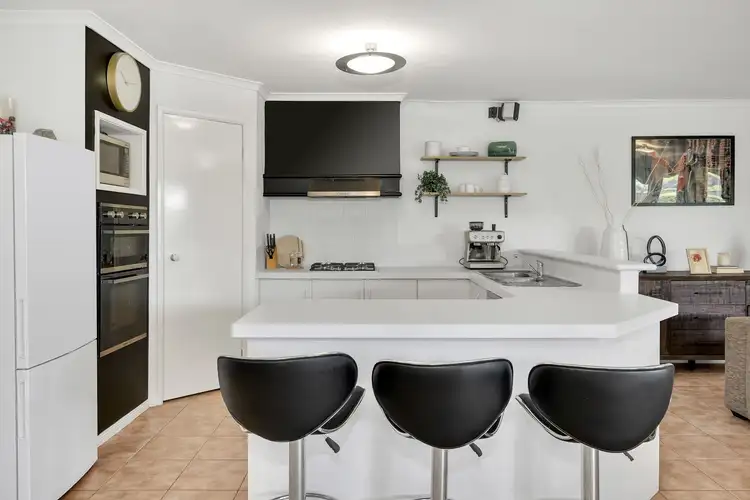 Sixth view of Homely house listing, 8 Crown Court, Tarneit VIC 3029