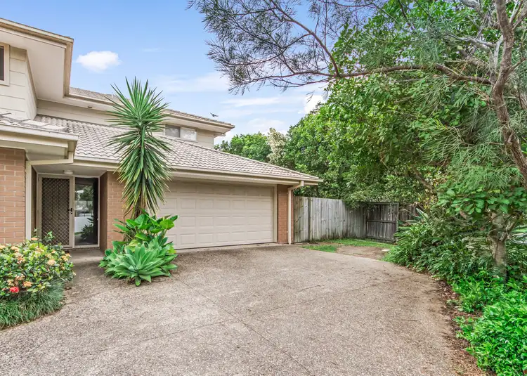 2/1 Chantrill Avenue, Nerang QLD 4211