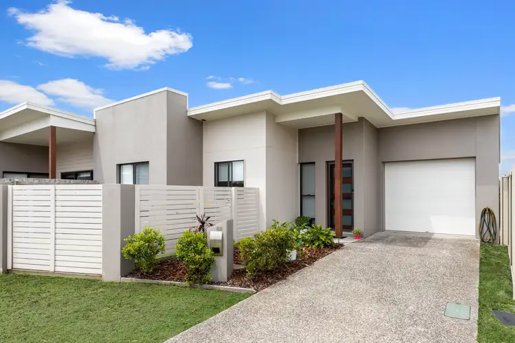 Unit 1 & 2/88 Bells Reach Drive, Caloundra West QLD 4551