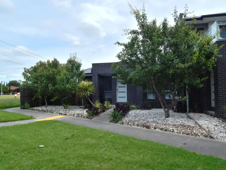2/119 Hickford Street, Reservoir VIC 3073