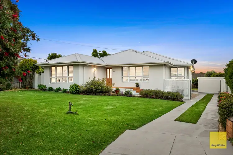 15 Amberley Court, Highton VIC 3216