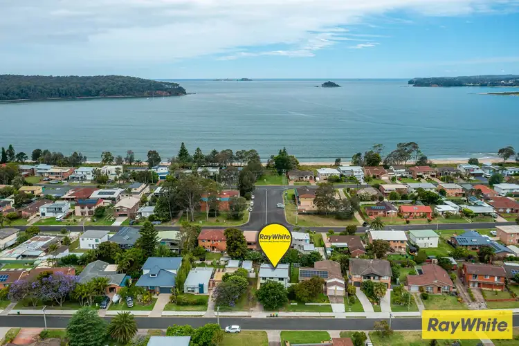 Main view of Homely house listing, 18 Foam Street, Surfside NSW 2536