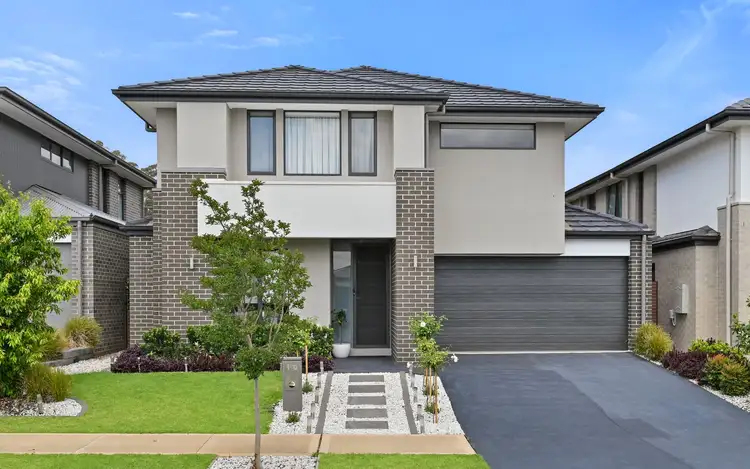 10 Hodgson Street, Oran Park NSW 2570