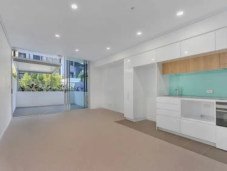 Third view of Homely apartment listing, 6/113 Commercial Road, Teneriffe QLD 4005