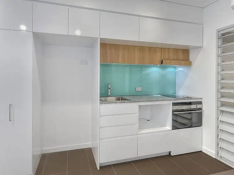 Seventh view of Homely apartment listing, 6/113 Commercial Road, Teneriffe QLD 4005