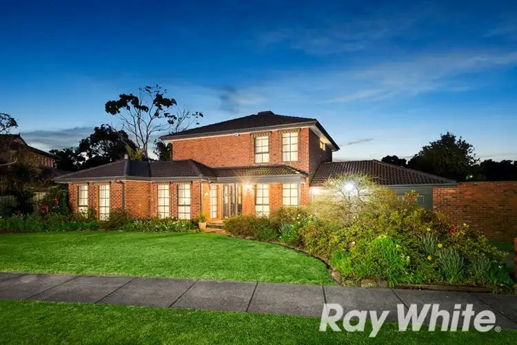 13 McLean Court, Wantirna South VIC 3152