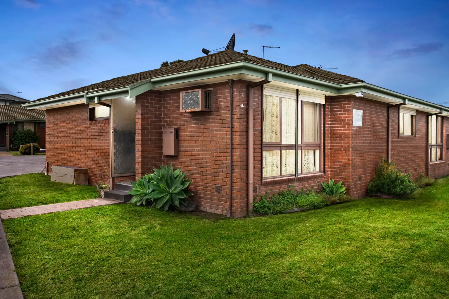 Main view of Homely unit listing, 9/8 Symon Crescent, Thomastown VIC 3074