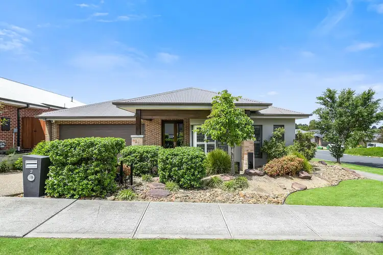 2 Cato Way, Pakenham VIC 3810