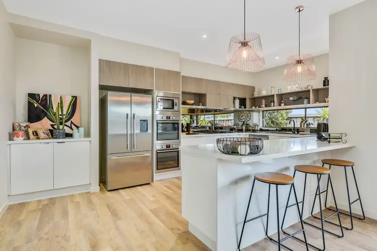 Fifth view of Homely house listing, 2 Cato Way, Pakenham VIC 3810