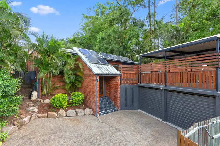 31 Gabwina Street, Fig Tree Pocket QLD 4069