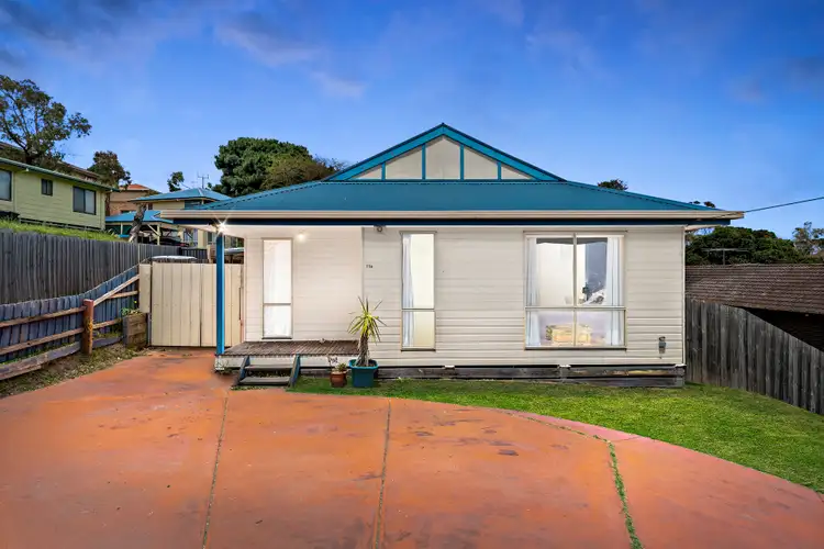 114 Rosemary Crescent, Frankston North VIC 3200