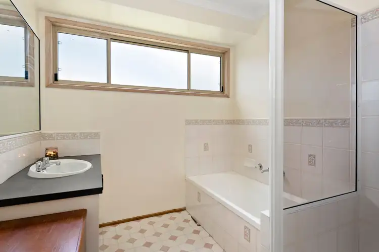 Sixth view of Homely house listing, 114 Rosemary Crescent, Frankston North VIC 3200