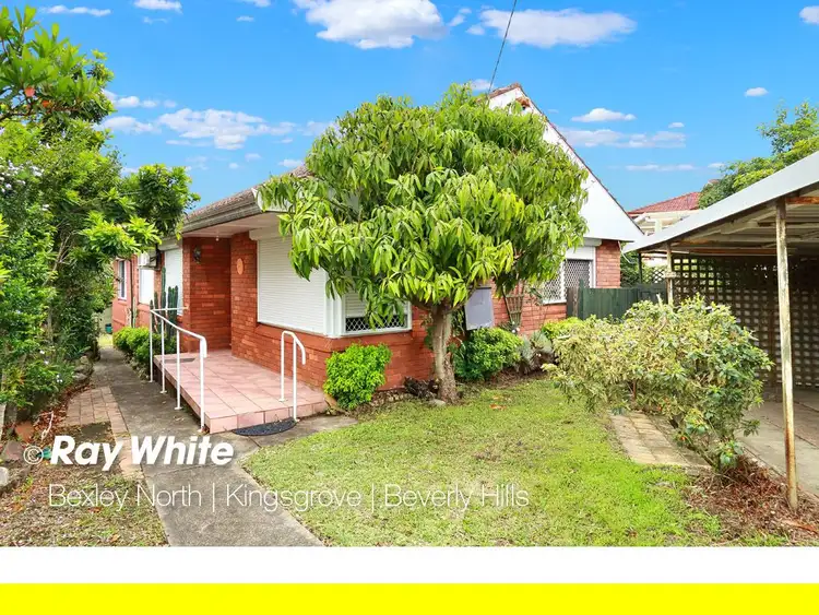 16 Kerry Crescent, Roselands NSW 2196