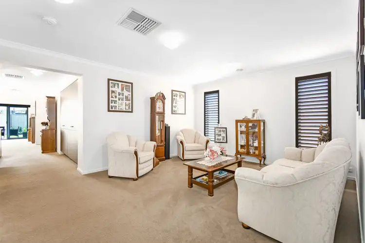 11 Morgan Way, Pakenham VIC 3810