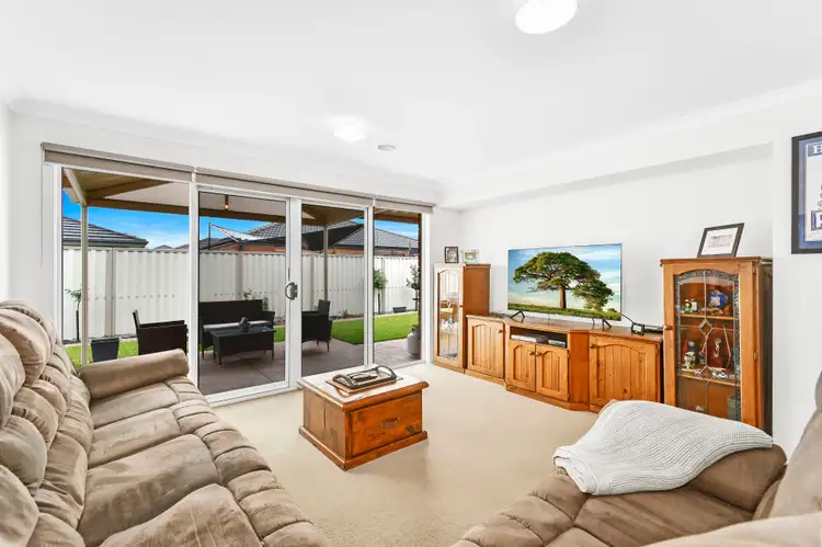 Fifth view of Homely house listing, 11 Morgan Way, Pakenham VIC 3810