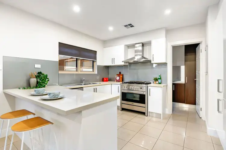 Sixth view of Homely townhouse listing, 2/76 Scotsburn Avenue, Clayton VIC 3168