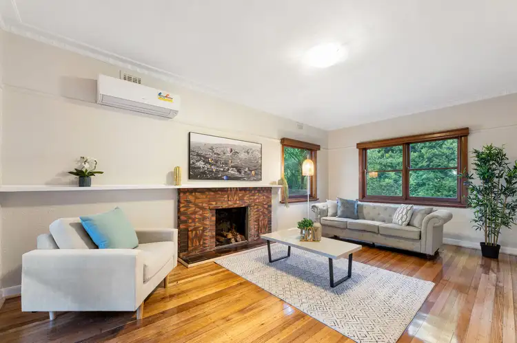 Second view of Homely house listing, 4 Jones Crescent, Rosanna VIC 3084