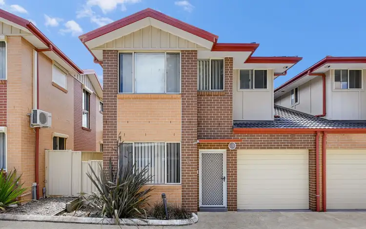 15/221a Waterworth Drive, Mount Annan NSW 2567