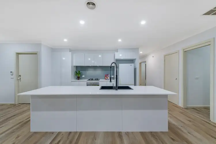 Third view of Homely house listing, 7 Buchan Court, Taylors Hill VIC 3037