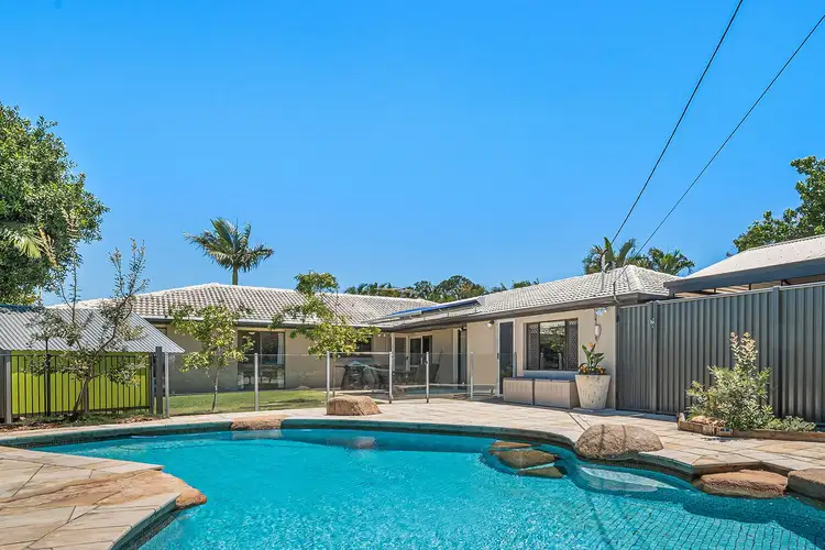 1a Acworth Street, Kenmore QLD 4069