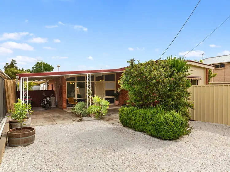 8 Sedunary Road, Morphett Vale SA 5162
