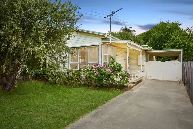 68 Fourth Avenue, Rosebud VIC 3939