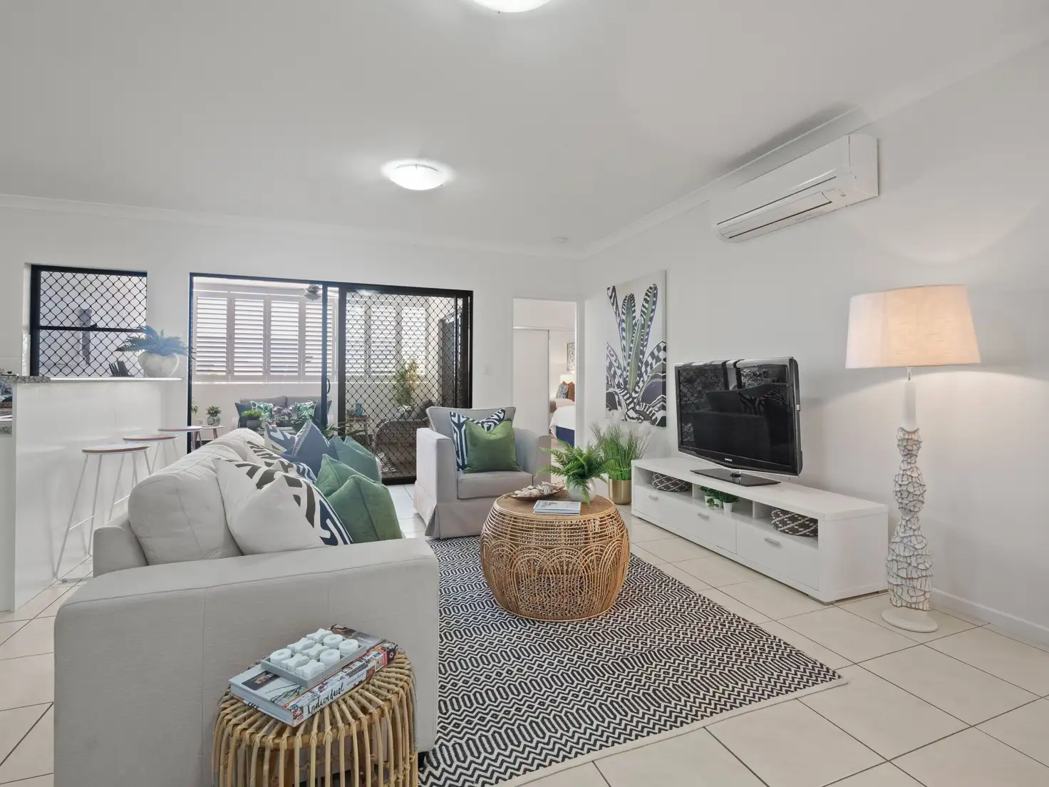 Main view of Homely unit listing, 2/8 School Road, Stafford QLD 4053